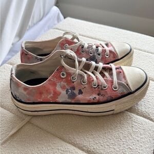 Ladies Converse